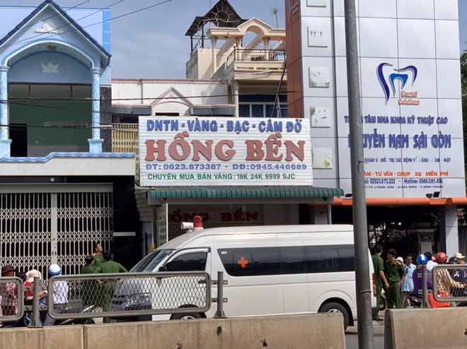 Tiệm vàng Hồng Bền nằm ngay Quốc lộ 1, thị trấn Lương Sơn, huyện Bắc Bình - Ảnh CTV