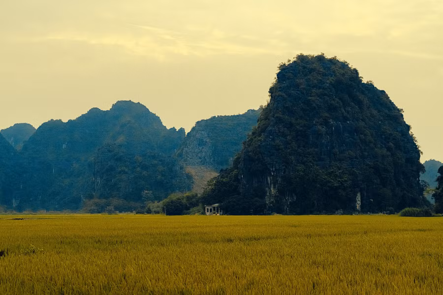  Cảnh sắc thiên nhiên vùng đất cố đô luôn hấp dẫn du khách.