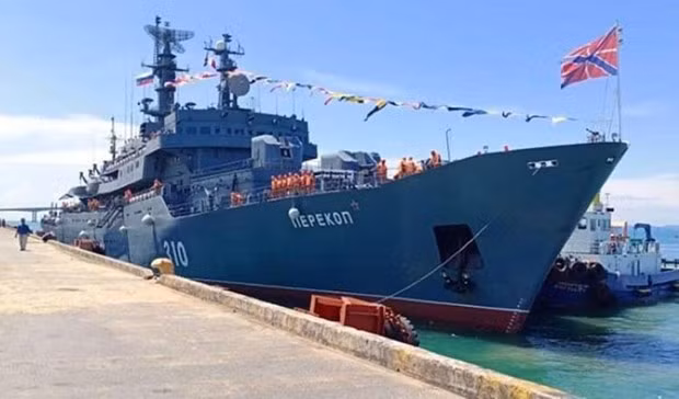 Tàu chiến Nga Perekop. (Nguồn: khmertimeskh.com)