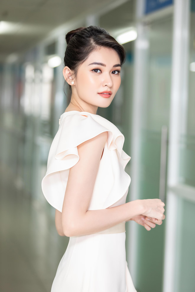 Sau ba năm, cô ngày càng chín muồi về nhan sắc và được khán giả yêu mến bởi nỗ lực giữ gìn hình ảnh, vắng bóng scandal - Ảnh: Kiệt Võ