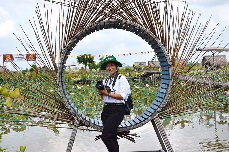 Điểm tham quan Du lịch sinh thái Hòa Đồng thu hút du khách tìm đến tham quan. Ảnh: Hữu Nghĩa