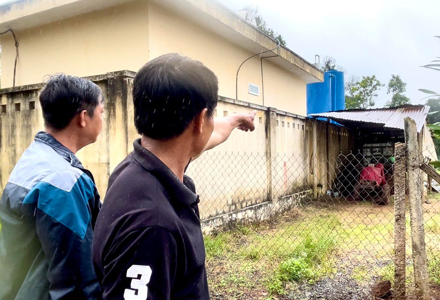 Công trình cấp nước tập trung nông thôn tại thôn Bình An (xã Bàu Cạn, huyện Chư Prông) bị bỏ hoang nhiều năm khiến người dân không có nước sử dụng. Ảnh: Minh Triều