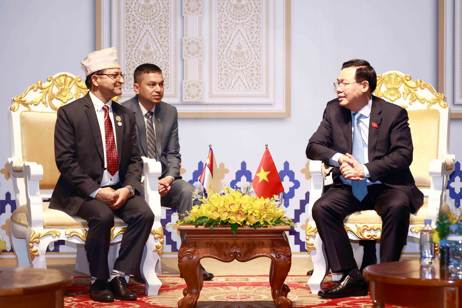 Chủ tịch Quốc hội Vương Đình Huệ đã có cuộc gặp với Chủ tịch Quốc hội Nepal Ganesh Prasad Timilsina. Ảnh: TTXVN Chủ tịch Quốc hội Vương Đình Huệ đã có cuộc gặp với Chủ tịch Quốc hội Nepal Ganesh Prasad Timilsina. Ảnh: TTXVN