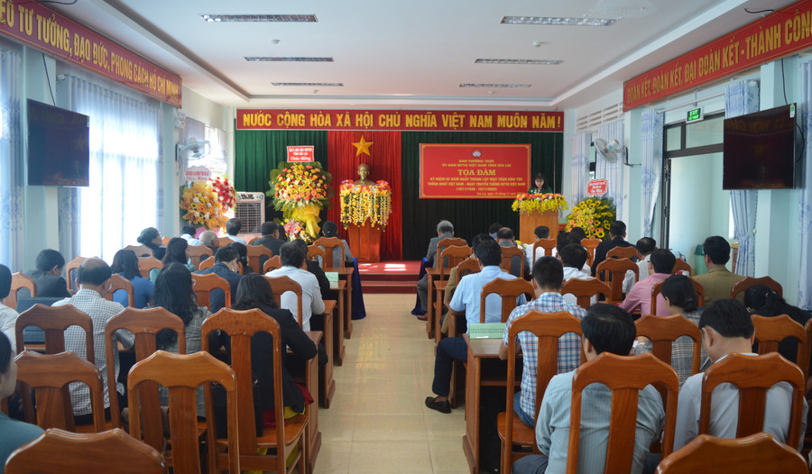 Quang cảnh buổi tọa đàm. Ảnh: Anh Huy