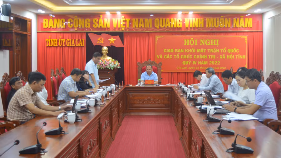 Các đại biểu tham gia ý kiến tại hội nghị. Ảnh: Anh Huy