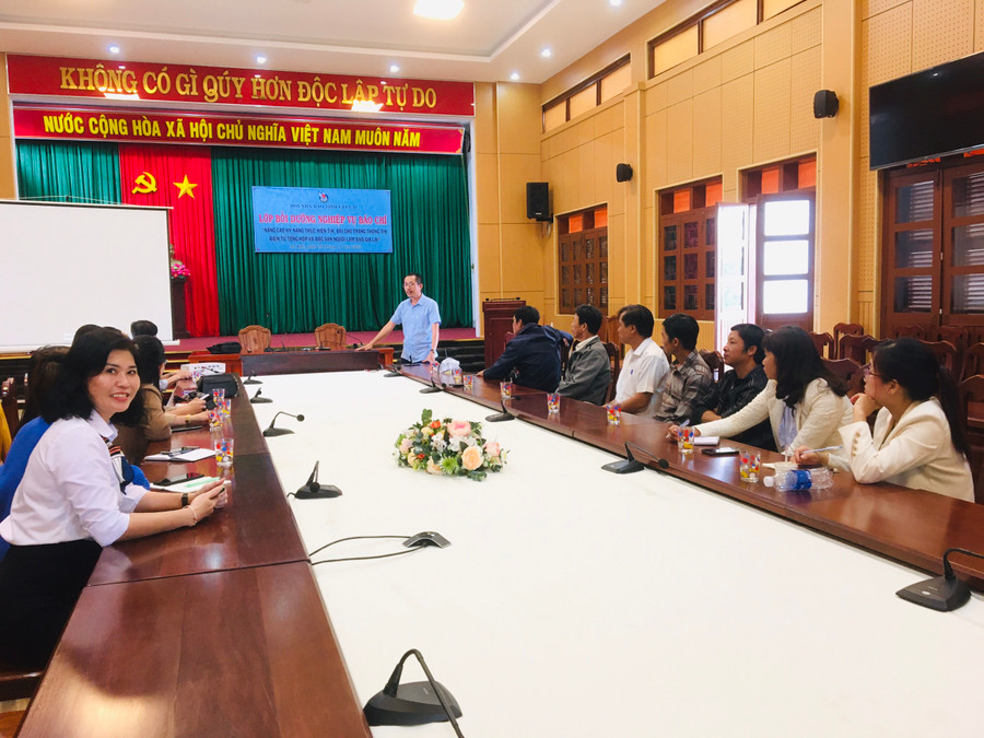 Quang cảnh lớp bồi dưỡng. Ảnh: Ngọc Minh