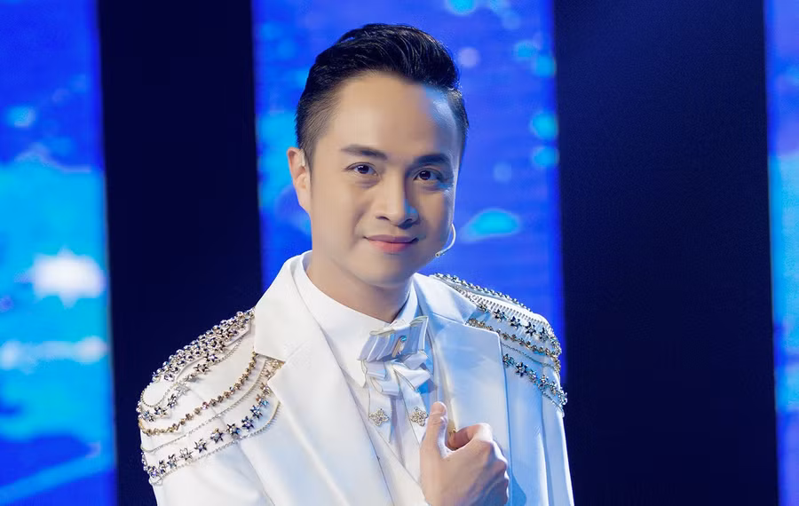 Nhật Tinh Anh gây ấn tượng bởi vẻ điển trai, trẻ trung dù đã ngoài 40. Ảnh: BTC