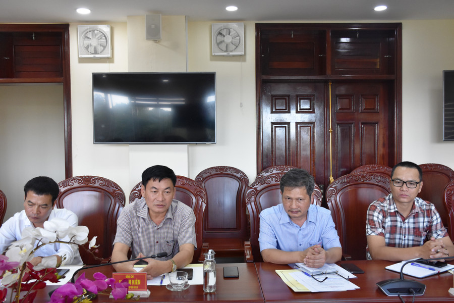 Tổng Biên tập Báo Gia Lai phát biểu tại buổi làm việc. Ảnh: Vĩnh Hoàng