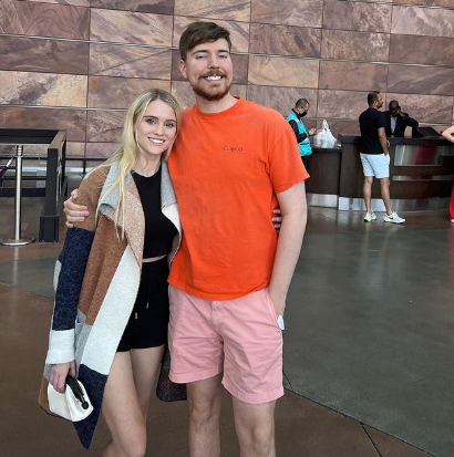 Cuộc sống hạnh phúc của Thea Booysen và nam YouTuber cực kỳ nổi tiếng. Ảnh: INSIDER Cuộc sống hạnh phúc của Thea Booysen và nam YouTuber cực kỳ nổi tiếng. Ảnh: INSIDER