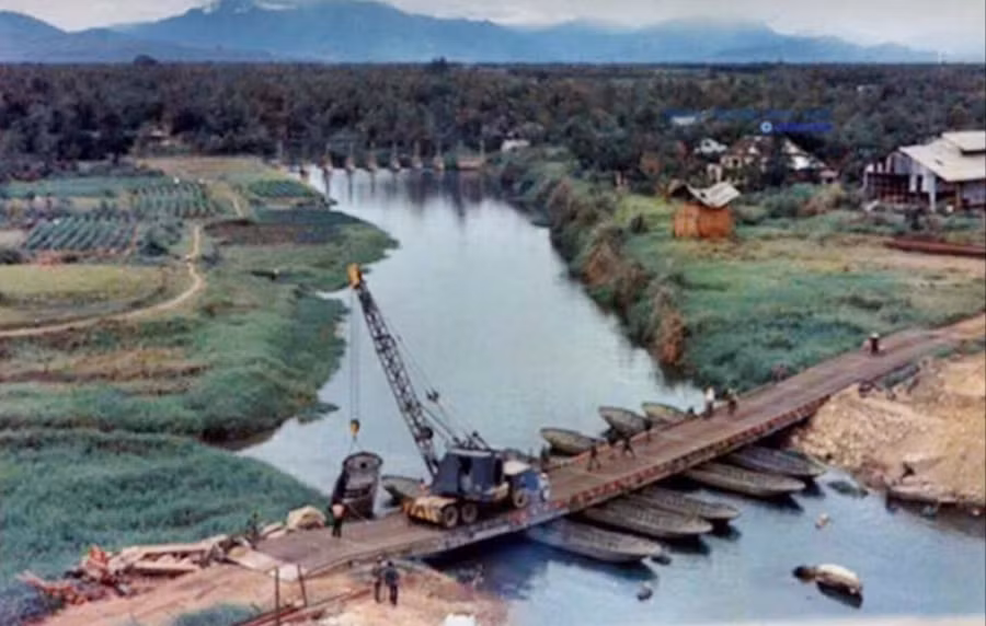 Sông Thanh Quýt, dẫn đến chợ vải, tư liệu năm 1967. Ảnh Tư liệu của T.Đ.T