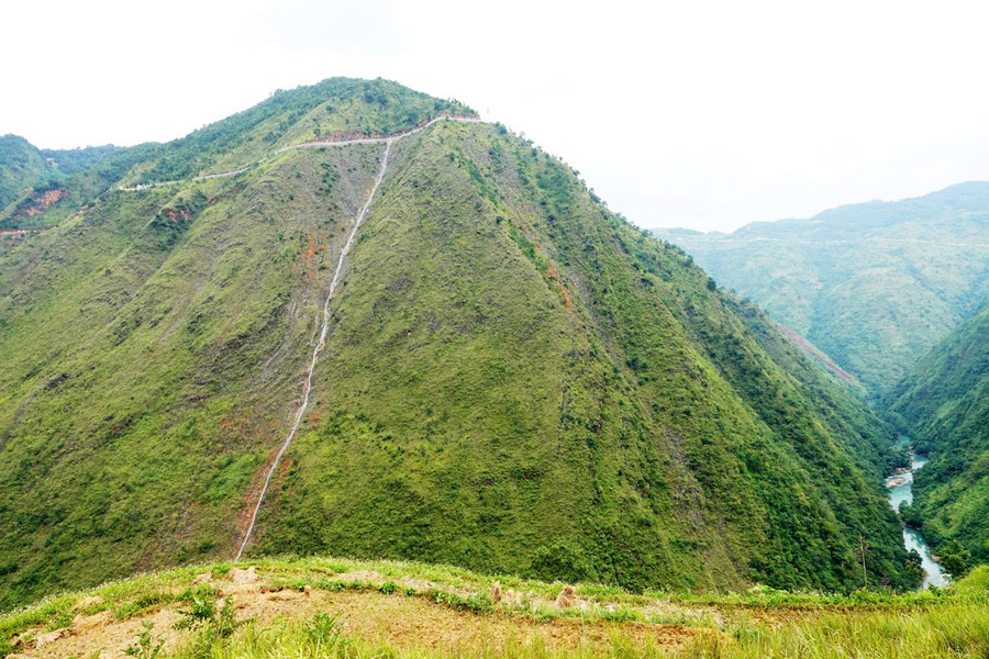 Gia đình ông Lầu Pà Tủa sinh sống gần mốc 428.