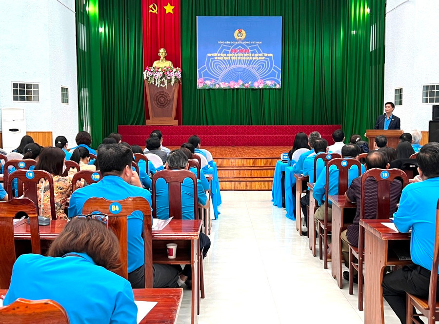 Quang cảnh hội nghị tập huấn. Ảnh: Đinh Yến Toàn cảnh hội nghị tập huấn. Ảnh. Đinh Yến