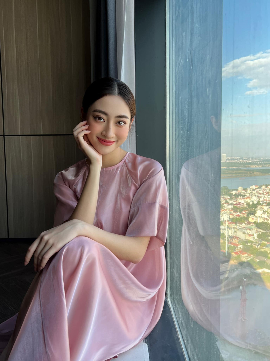 Nhan sắc Hoa hậu Lương Thùy Linh được người hâm mộ khen ngợi ngày càng thăng hạng. (Ảnh: FBNV)