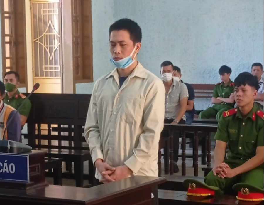 Bị cáo Ngô Văn Phú tại phiên tòa. Ảnh: R'Ô HOK