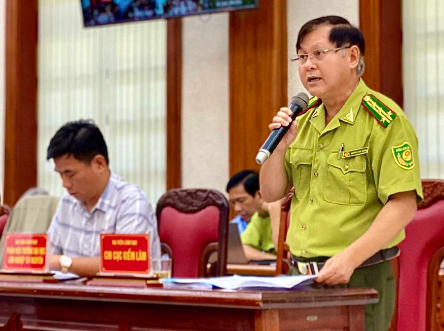 Ông Nguyễn Văn Huân-Chi cục trưởng Chi cục Kiểm lâm tỉnh phát biểu tại hội nghị. Ảnh: Hà Duy Ông Nguyễn Văn Huân-Chi cục trưởng Chi cục Kiểm lâm tỉnh phát biểu tại Hội nghị. Ảnh: Hà Duy