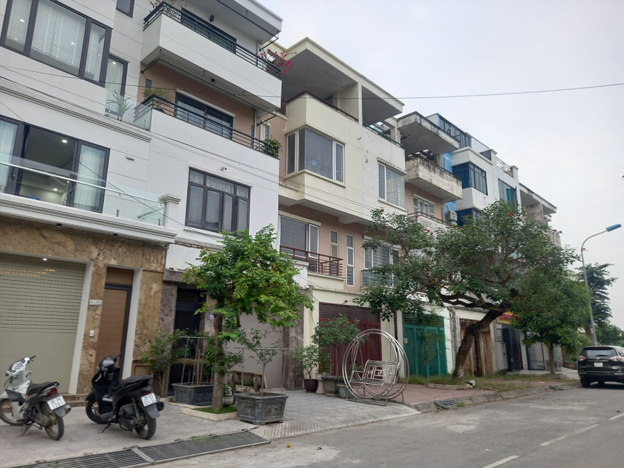 Người dân cần tìm nơi ở hợp pháp nhằm đảm bảo đăng ký thường trú. Ảnh Hiếu Anh