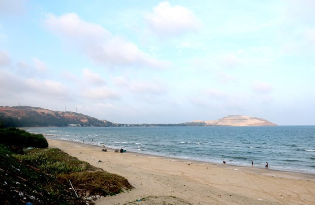 Biển Hòn Rơm (thành phố Phan Thiết) gắn liền với quá trình phát triển thương hiệu du lịch Bình Thuận. Ảnh: Nguyễn Thanh/TTXVN