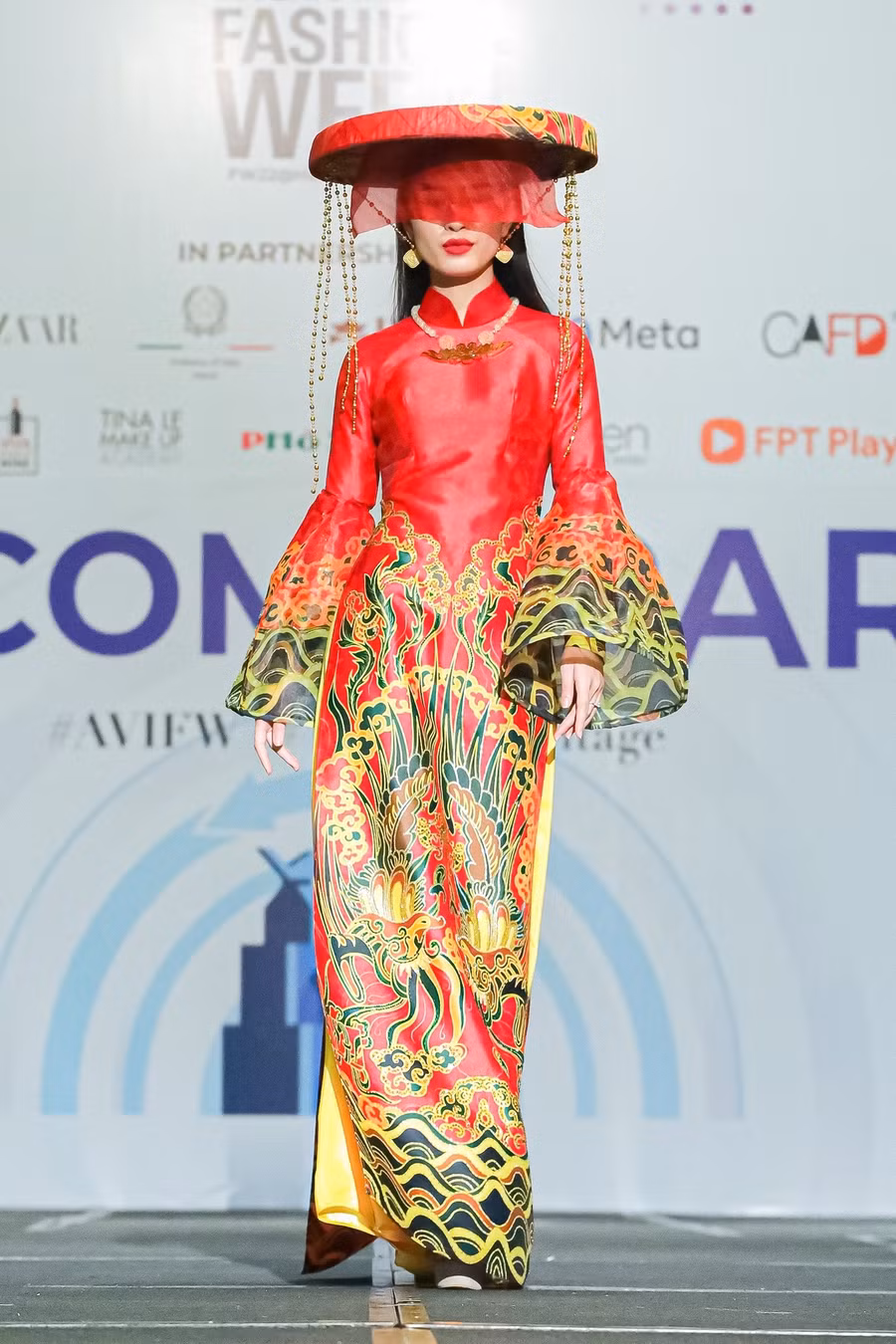 Các mẫu thời trang từ các nhà thiết kế sẽ trình diễn tại VNIFW 2022 tại Hà Nội. Ảnh: MULTI