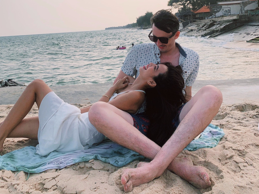 Chuyện tình ngọt ngọt ngào của thầy giáo Tây và cô gái Việt đã có 