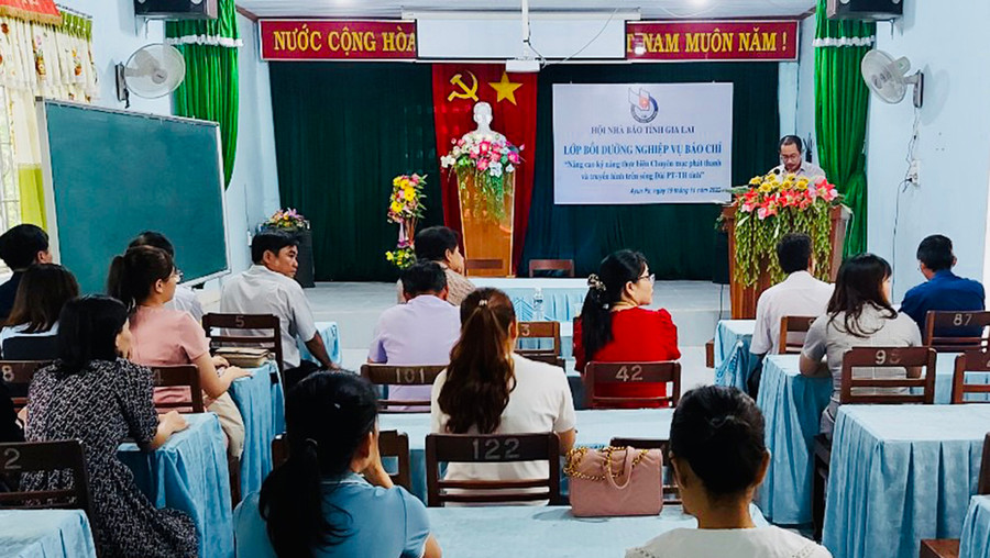 Quang cảnh buổi tập huấn. Ảnh: Nguyễn Sang