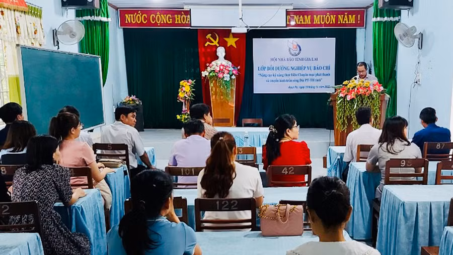 Quang cảnh buổi tập huấn. Ảnh: Nguyễn Sang