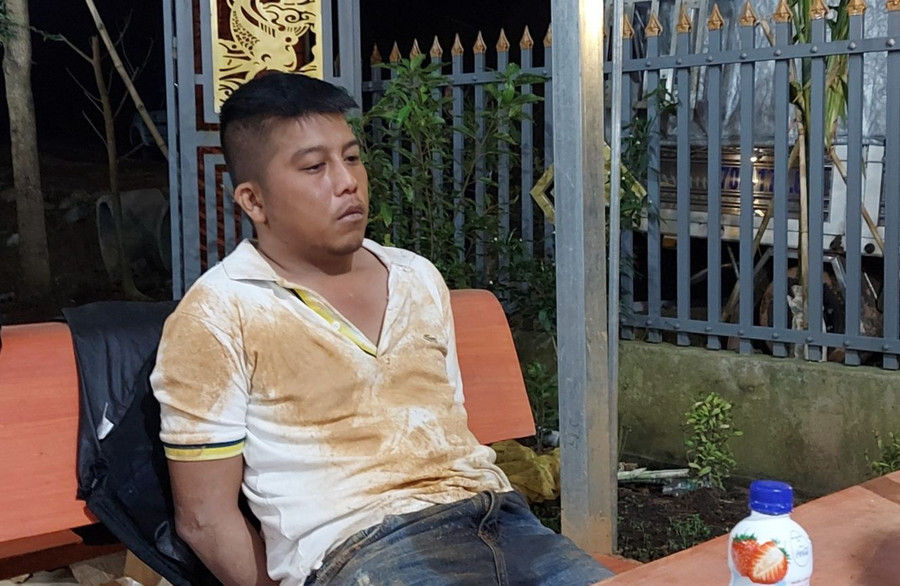 Man Văn Tự bỏ chạy nhưng bị bắt giữ. Ảnh công an cung cấp