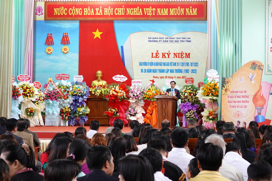 Quang cảnh lễ kỷ niệm. Ảnh: Mộc Trà