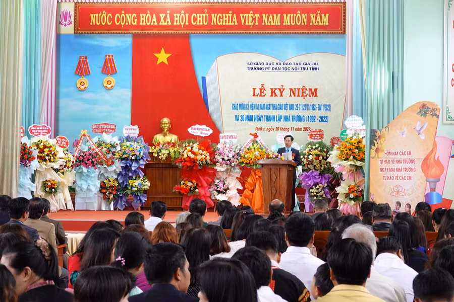 Quang cảnh lễ kỷ niệm. Ảnh: Mộc Trà