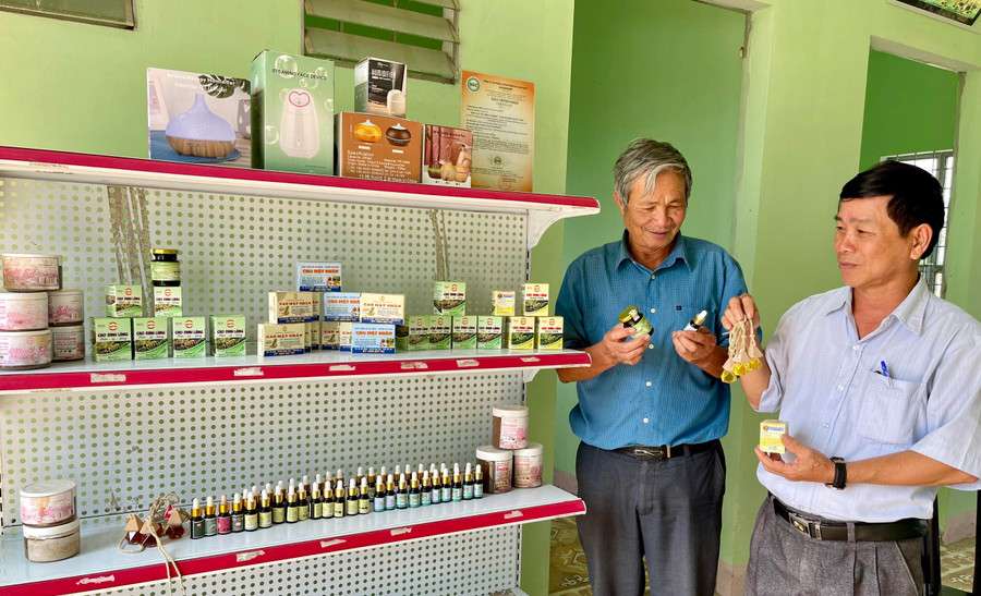 Sản phẩm OCOP của HTX Nông-lâm nghiệp Quyết Tiến, huyện Mang Yang. Ảnh: Nguyễn Diệp