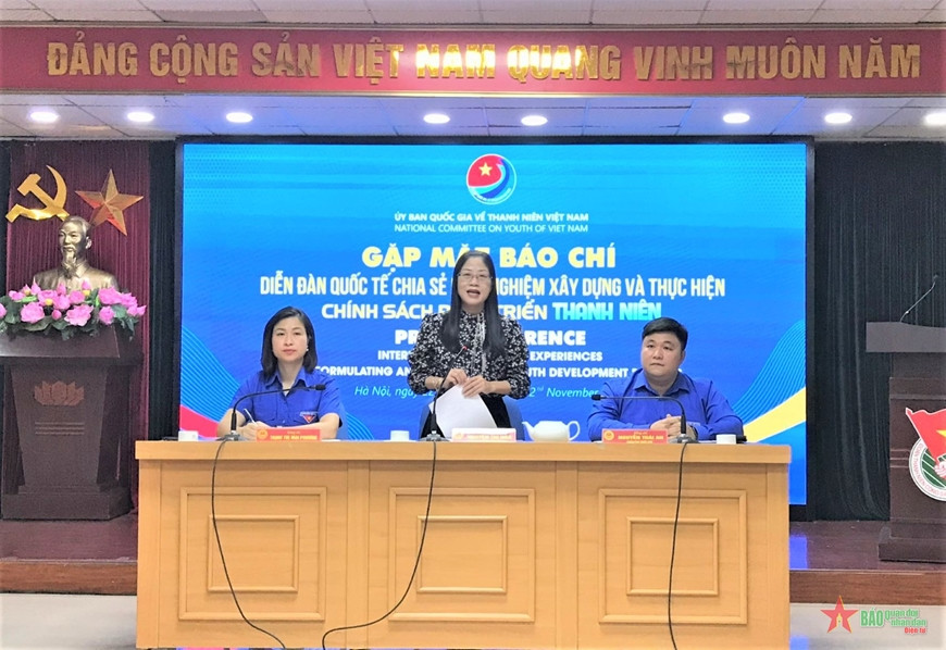 Các đồng chí chủ trì gặp mặt báo chí giới thiệu Diễn đàn "Chính sách phát triển thanh niên-Kinh nghiệm của các nước". Ảnh: Hồng Hạnh/Báo Quân đội nhân dân Các đồng chí chủ trì gặp mặt báo chí giới thiệu Diễn đàn