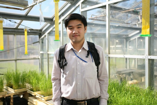 Thầy giáo Chu Đức Hà, Giảng viên khoa Công nghệ Nông nghiệp, trường Đại học Công nghệ, Đại học Quốc gia Hà Nội.