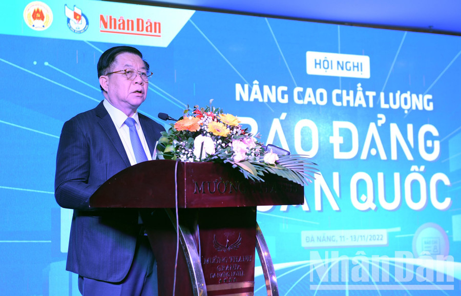 Đồng chí Nguyễn Trọng Nghĩa phát biểu định hướng tại phiên khai mạc Đồng chí Nguyễn Trọng Nghĩa phát biểu định hướng tại phiên khai mạc