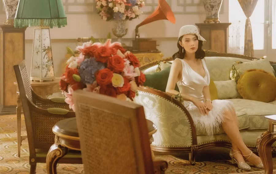 Minh Hằng khoe nhan sắc hút hồn khi vào vai đại mỹ nhân Ba Trà. Ảnh: ĐPCC