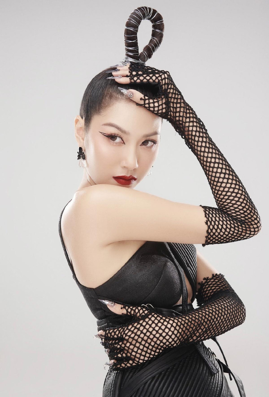 Người đẹp 9X xem các cuộc thi nhan sắc là dấu mốc, bài học giúp cô trưởng thành hơn. Ảnh: NVCC