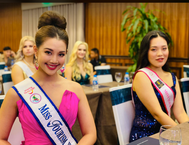 Các thí sinh tham dự cuộc thi Hoa hậu Du lịch thế giới 2022.
