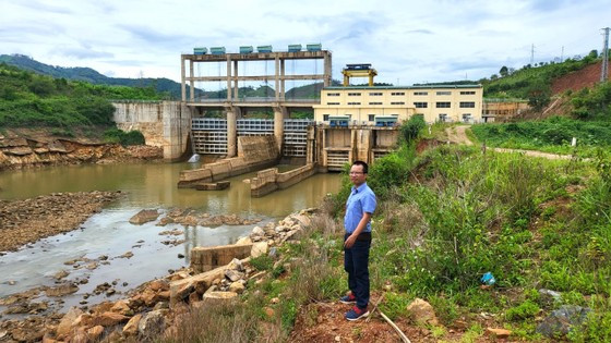 Dự án thủy điện của Công ty cổ phần Thủy điện Đức Nhân Đắk Psi gây ảnh hưởng đến cây cối của dân nhưng 2 năm chưa giải quyết dứt điểm đền bù