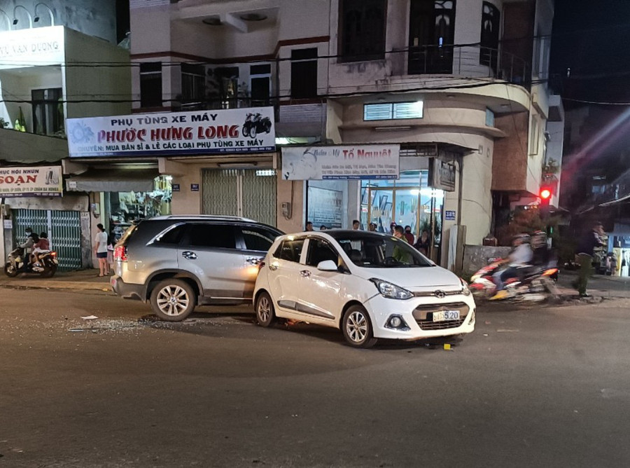 Hiện trường vụ tai nạn. Ảnh: R'Ô HOK