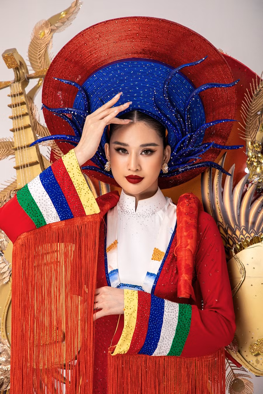 Người đẹp 9X mong muốn quảng bá những di sản văn hóa của Việt Nam với bạn bè quốc tế. Ảnh: Nguyễn Du