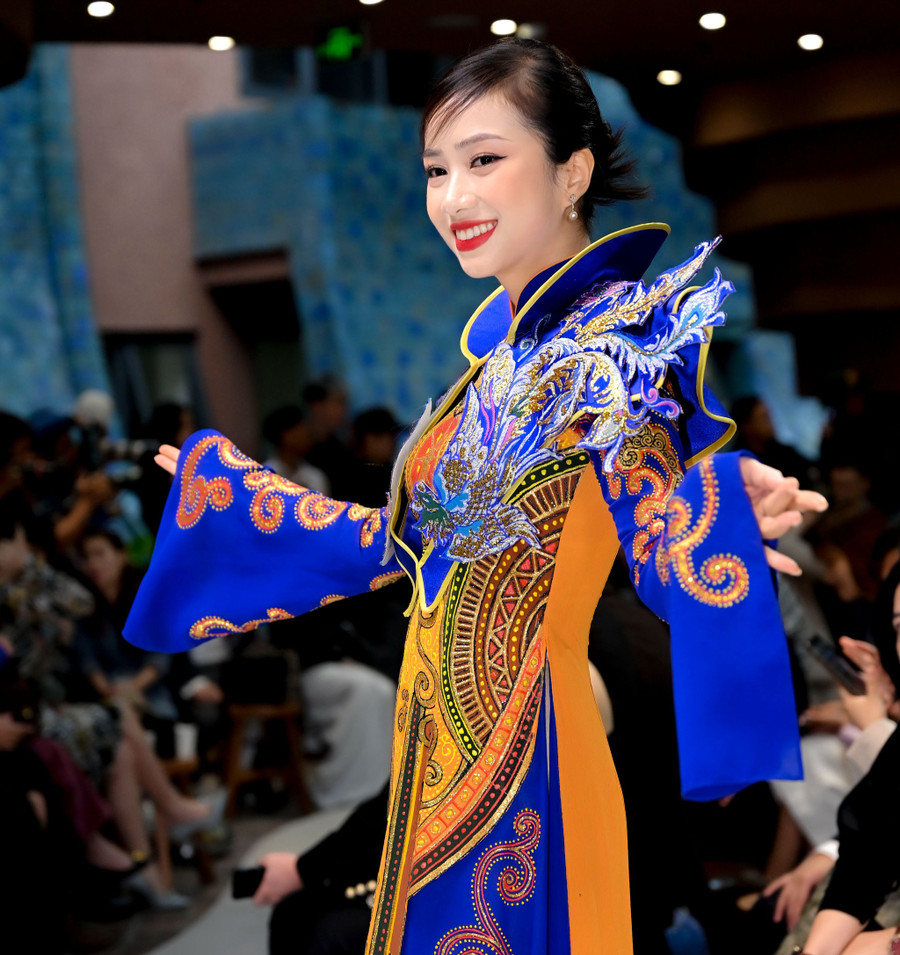 Cô gái Nguyễn Ngọc Mai vừa xinh đẹp, vừa học giỏi. Ảnh: NVCC Cô gái Nguyễn Ngọc Mai vừa xinh đẹp, vừa học giỏi. Ảnh: NVCC