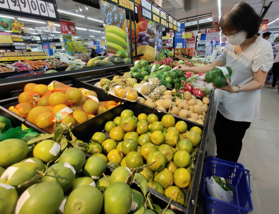 Kích cầu tiêu dùng cuối năm rất cần nhiều giải pháp đồng bộ. Ảnh: Ngọc Dương