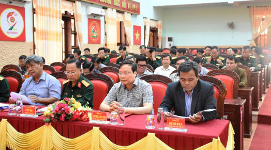 Các đồng chí lãnh đạo tỉnh tham dự hội nghị. Ảnh: Vĩnh Hoàng