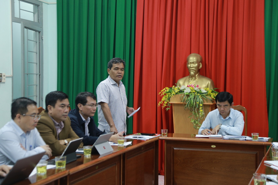 Bí thư Tỉnh ủy Hồ Văn Niên phát biểu ý kiến tại buổi sinh hoạt định kỳ của Chi bộ Trung tâm Phát triển quỹ đất TP. Pleiku. Ảnh: Phương Linh Bí thư Tỉnh ủy Hồ Văn Niên phát biểu ý kiến tại buổi sinh hoạt định kỳ của Chi bộ Trung tâm Phát triển quỹ đất TP. Pleiku. Ảnh: Phương Linh
