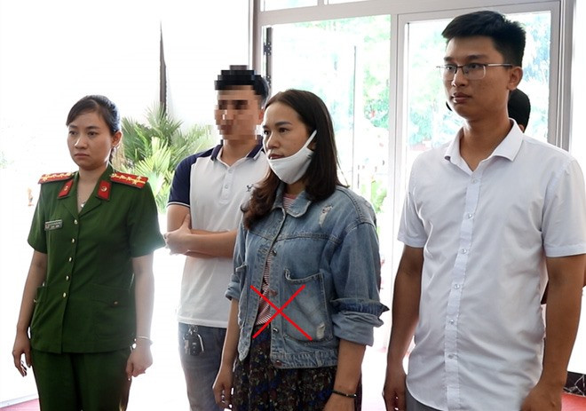 Nguyễn Thị Lệ Nhi (dấu X) bị cáo buộc có hành vi chiếm đoạt tài sản. Ảnh: BCA Nguyễn Thị Lệ Nhi (dấu X) bị cáo buộc có hành vi chiếm đoạt tài sản. Ảnh: BCA