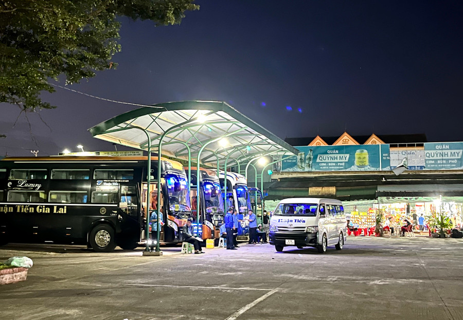 Thống nhất bổ sung 23 tuyến vận tải khách cố định mới. Ảnh: Phương Vi Thống nhất bổ sung 23 tuyến vận tải khách cố định mới. Ảnh: Phương Vi