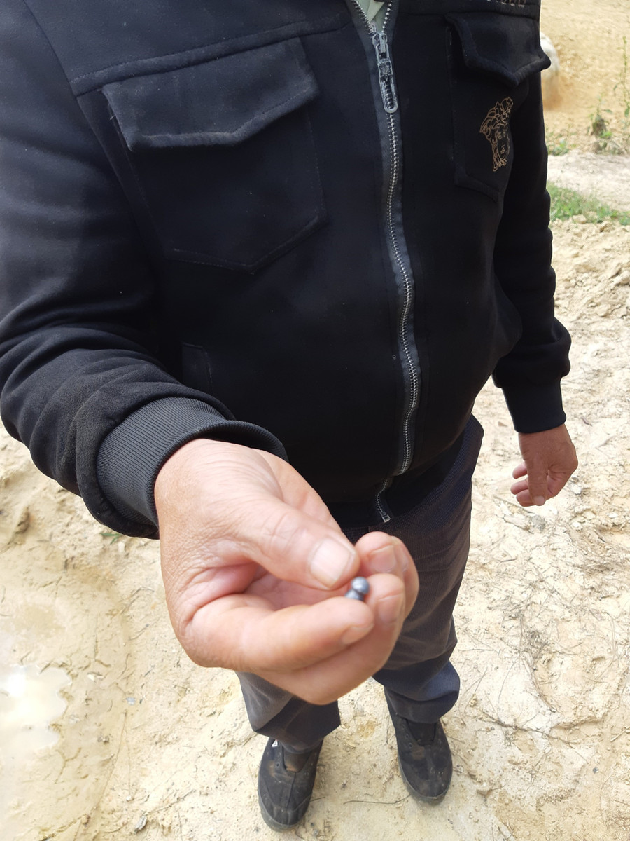 Đạn chì từ súng hơi mà lực lượng chức năng thu giữ được. Ảnh Ga Mây/Báo Lao Động