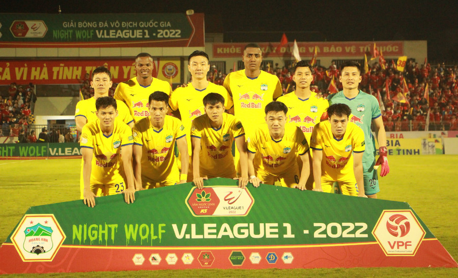  HAGL đã chơi đầy tự tin sau khi trụ hạng thành công. Ảnh: Quang Sang