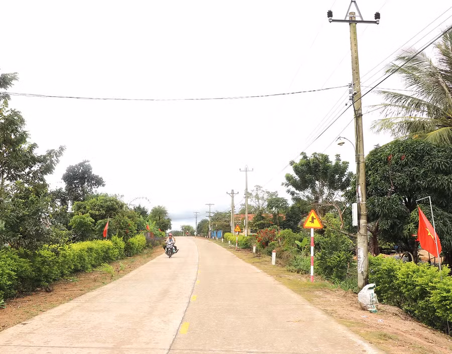  Diện mạo nông thôn huyện Kbang thay đổi rõ rệt nhờ chương trình xây dựng nông thôn mới. Ảnh: Ngọc Minh
