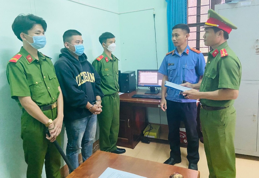 Đối tượng Trần Thanh Quân tại cơ quan chức năng.Ảnh: Công an cung cấp