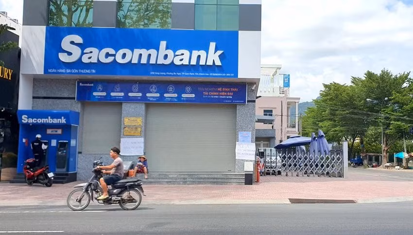 4 cán bộ sacombank Cam Ranh vừa bị khởi tố. Ảnh: H.H
