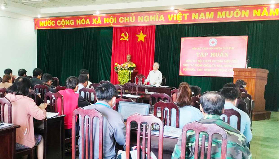  Quang cảnh lớp tập huấn. Ảnh: Hồng Ngọc